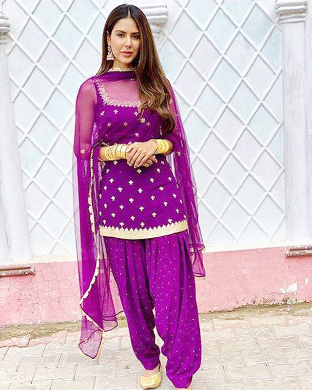 in punjabi traditional dress